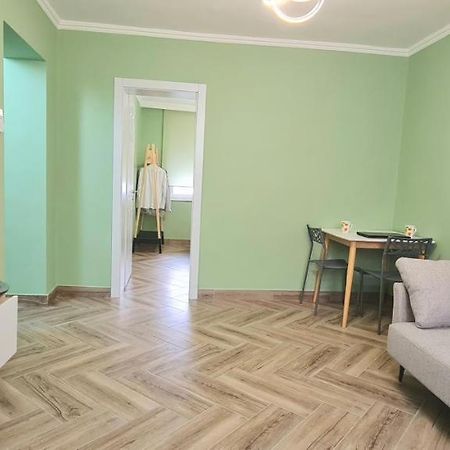 Appartement 2V1 - Blloku Zy à Tirana Extérieur photo