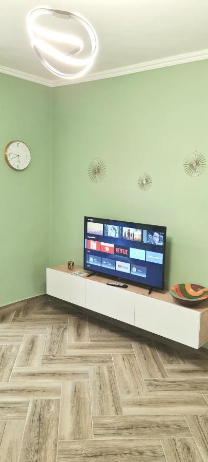 Appartement 2V1 - Blloku Zy à Tirana Extérieur photo