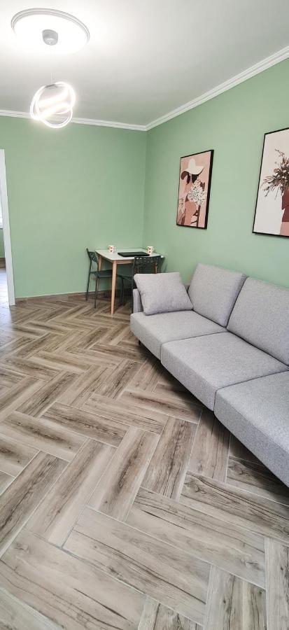 Appartement 2V1 - Blloku Zy à Tirana Extérieur photo